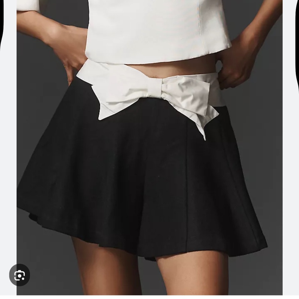 NEW NWT Anthropologie Maeve Paneled black and white Skirt Shorts size 4